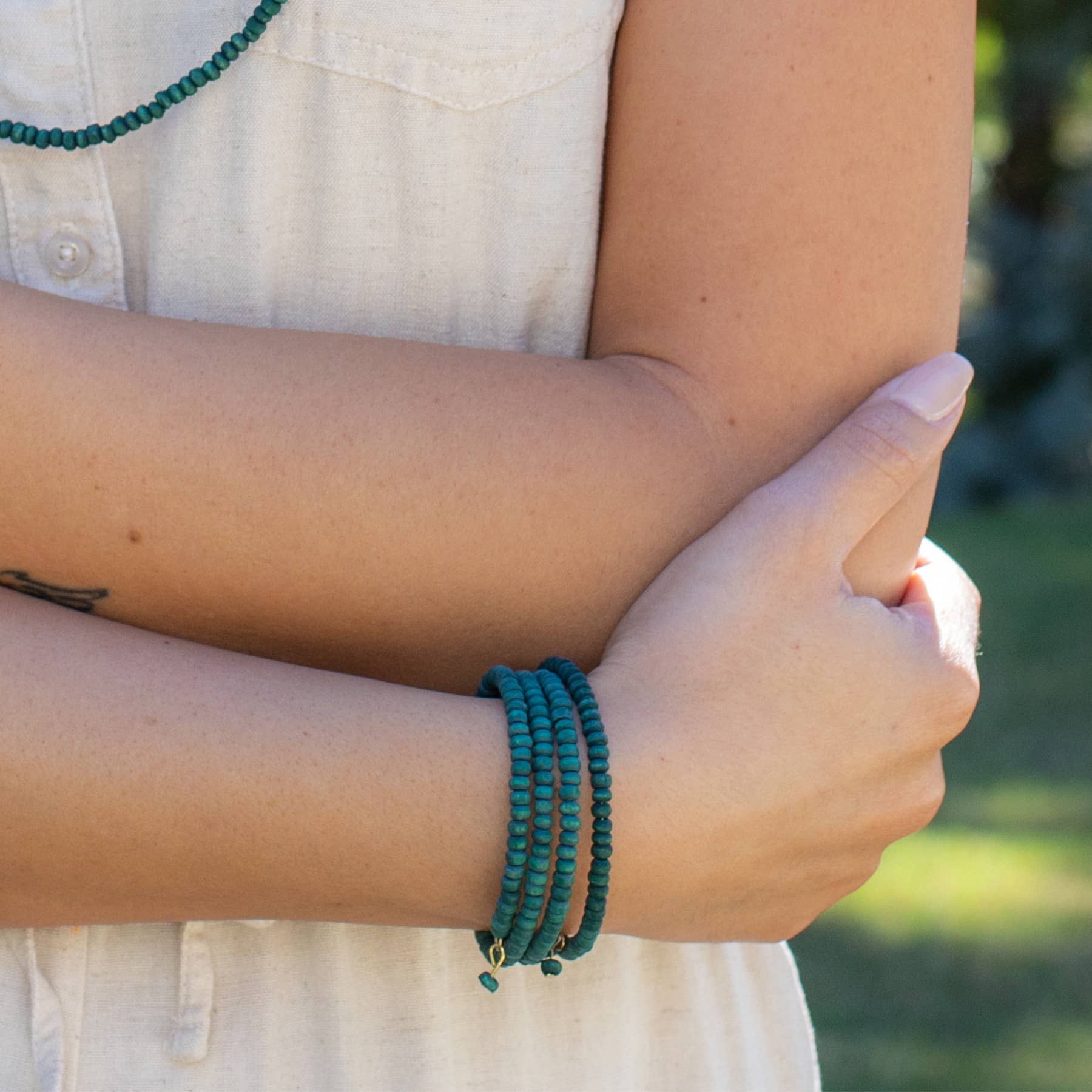 Chromatic Hues Coil Bracelet Prepack With Display