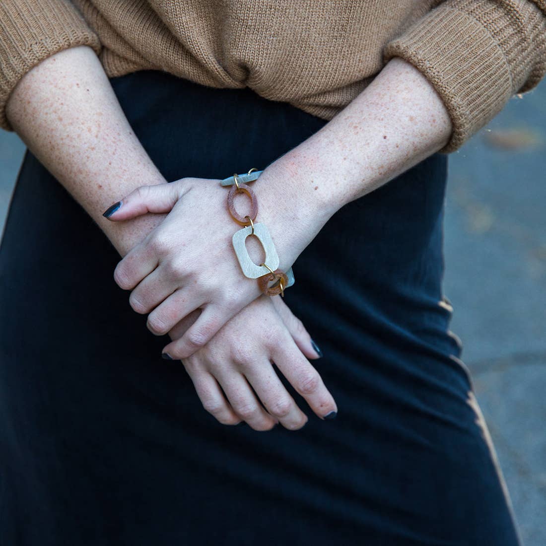 Omala Natural Beige Collection Oval Beads Link Bracelet