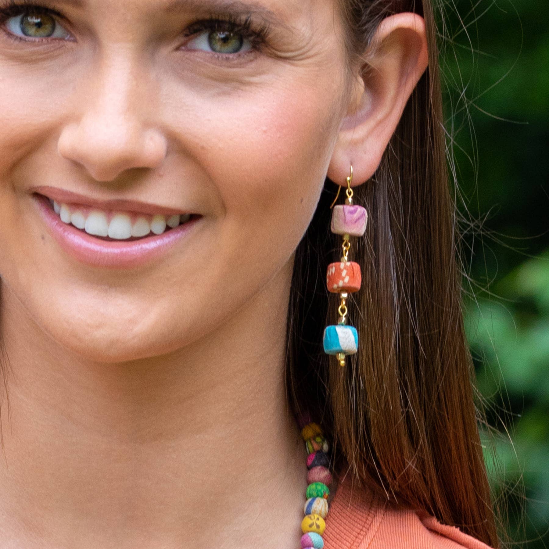 Aasha Rounded Square Beads with Chain Dangle Earrings