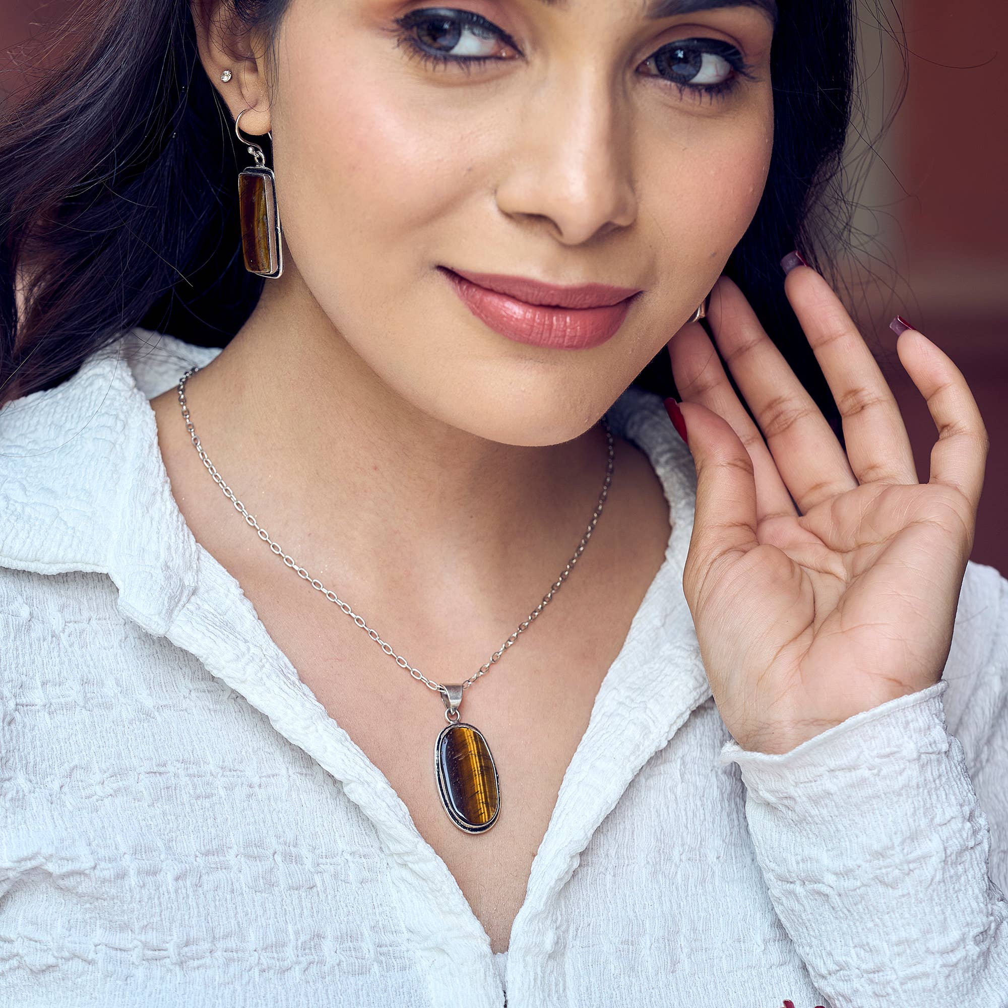 Handcrafted Semiprecious Large Stone Necklace - Tigereye