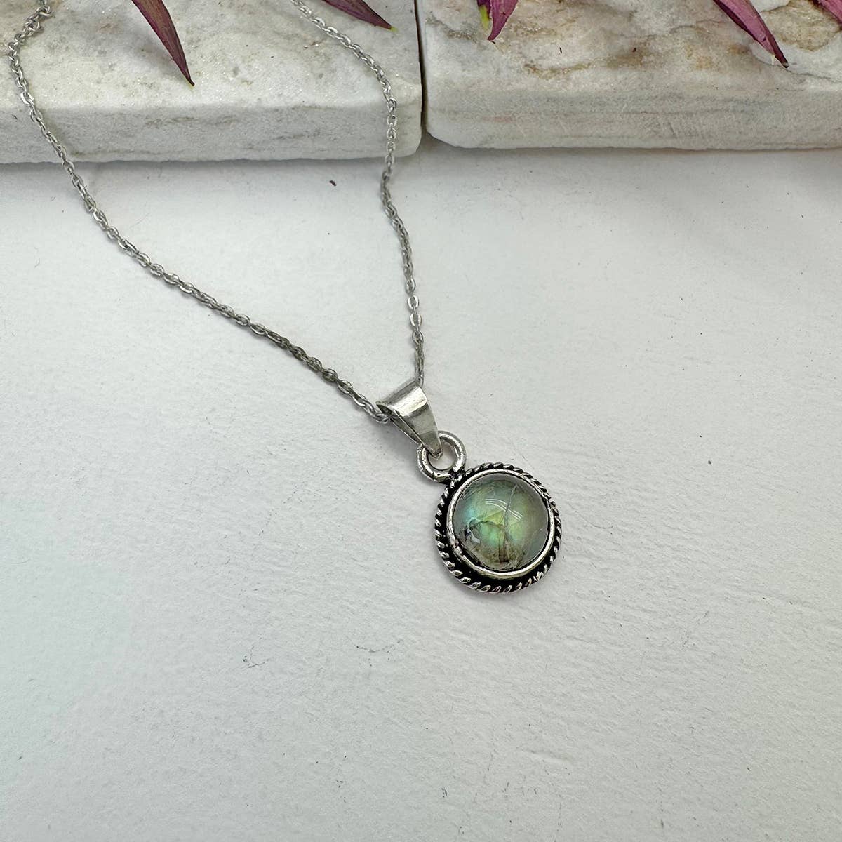 Handcrafted Semiprecious Small Stone Necklace - Labradorite