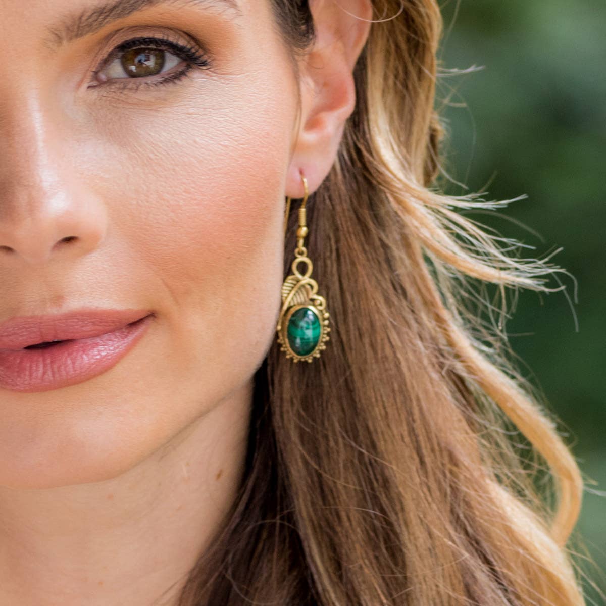 Tanvi Collection Earrings - Gold Oval with Malachite