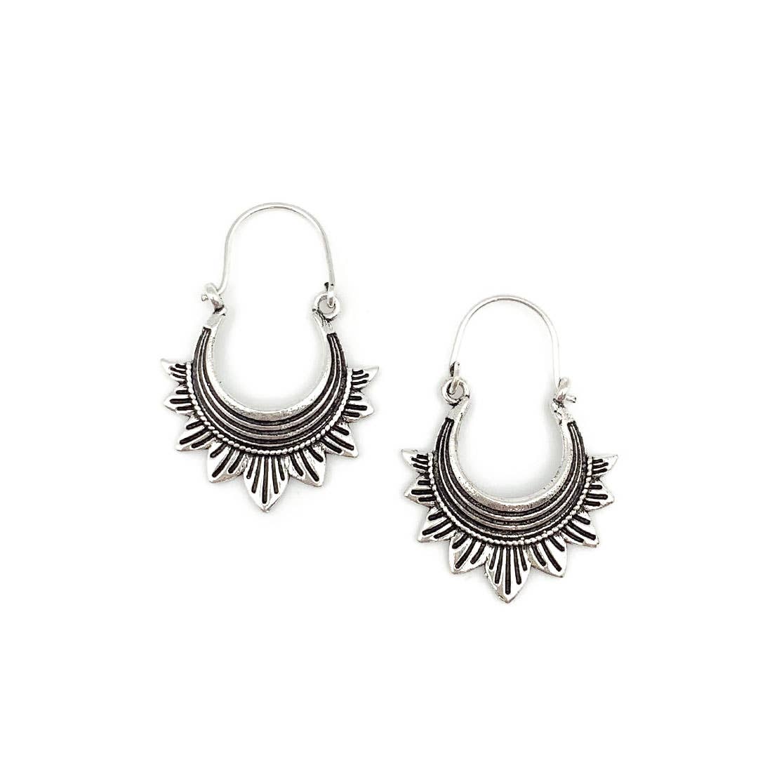 Tanvi Collection Earrings - Silver Striped Rays and Curve