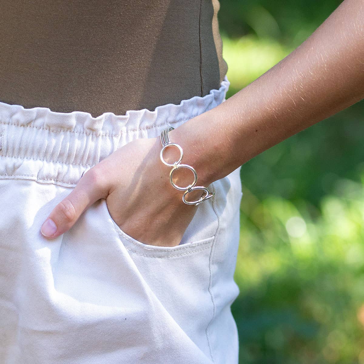 Handcrafted  Bold Circle Link Silver Cuff Bracelet