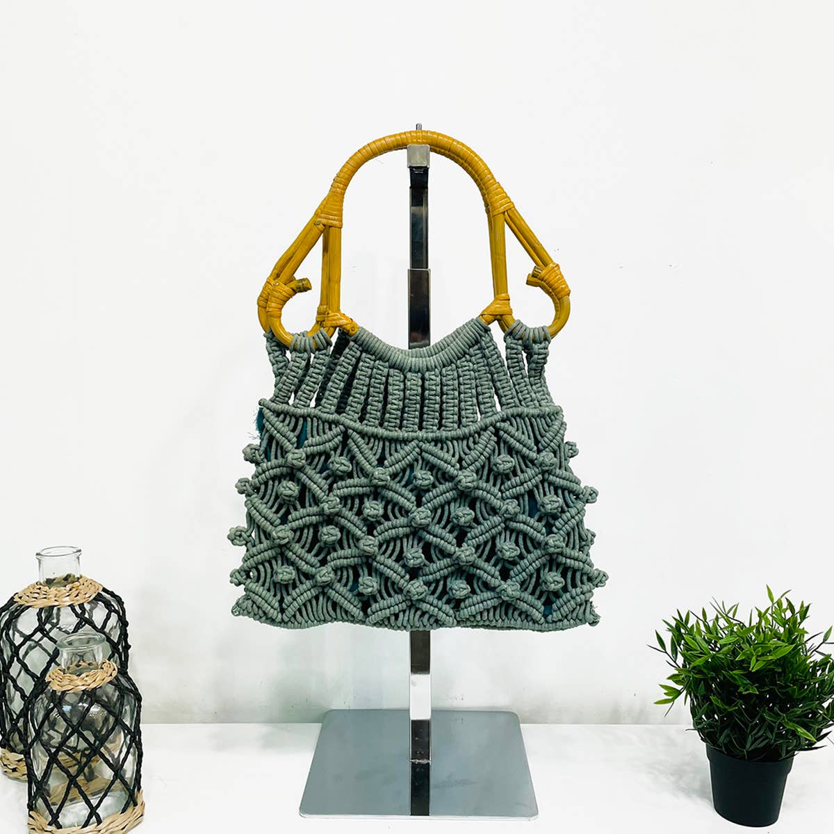 Jolene Bag - Cotton macrame bag with cane handles - Green