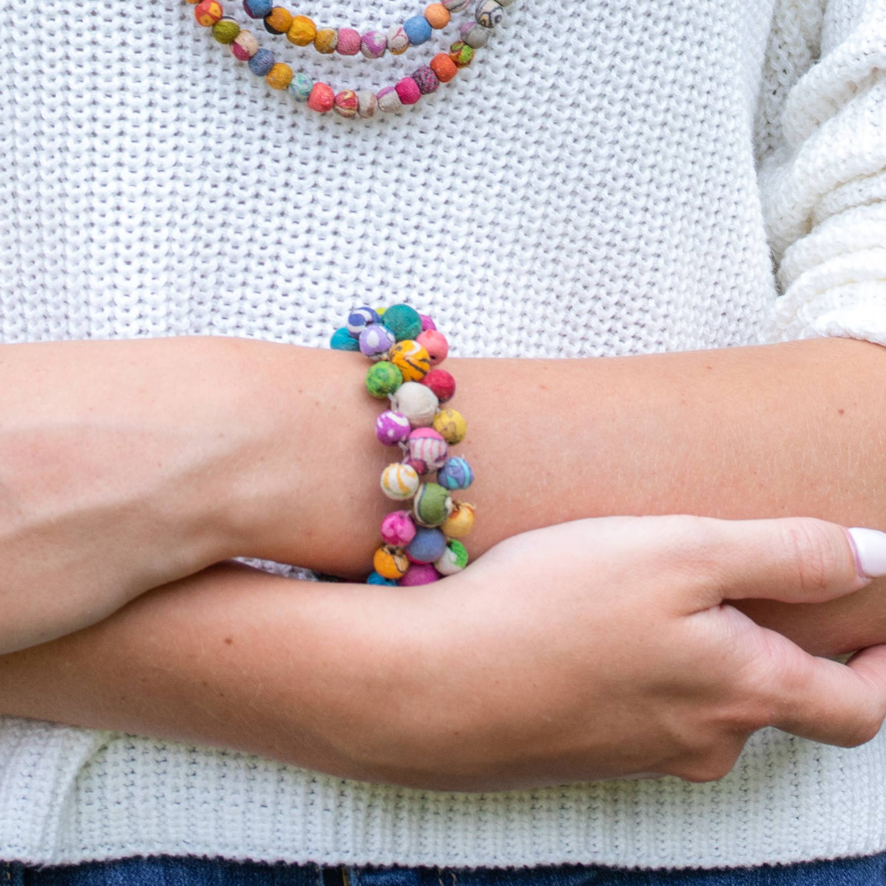 Aasha Floating Mixed Size Beads Lobster Clasp Bracelet