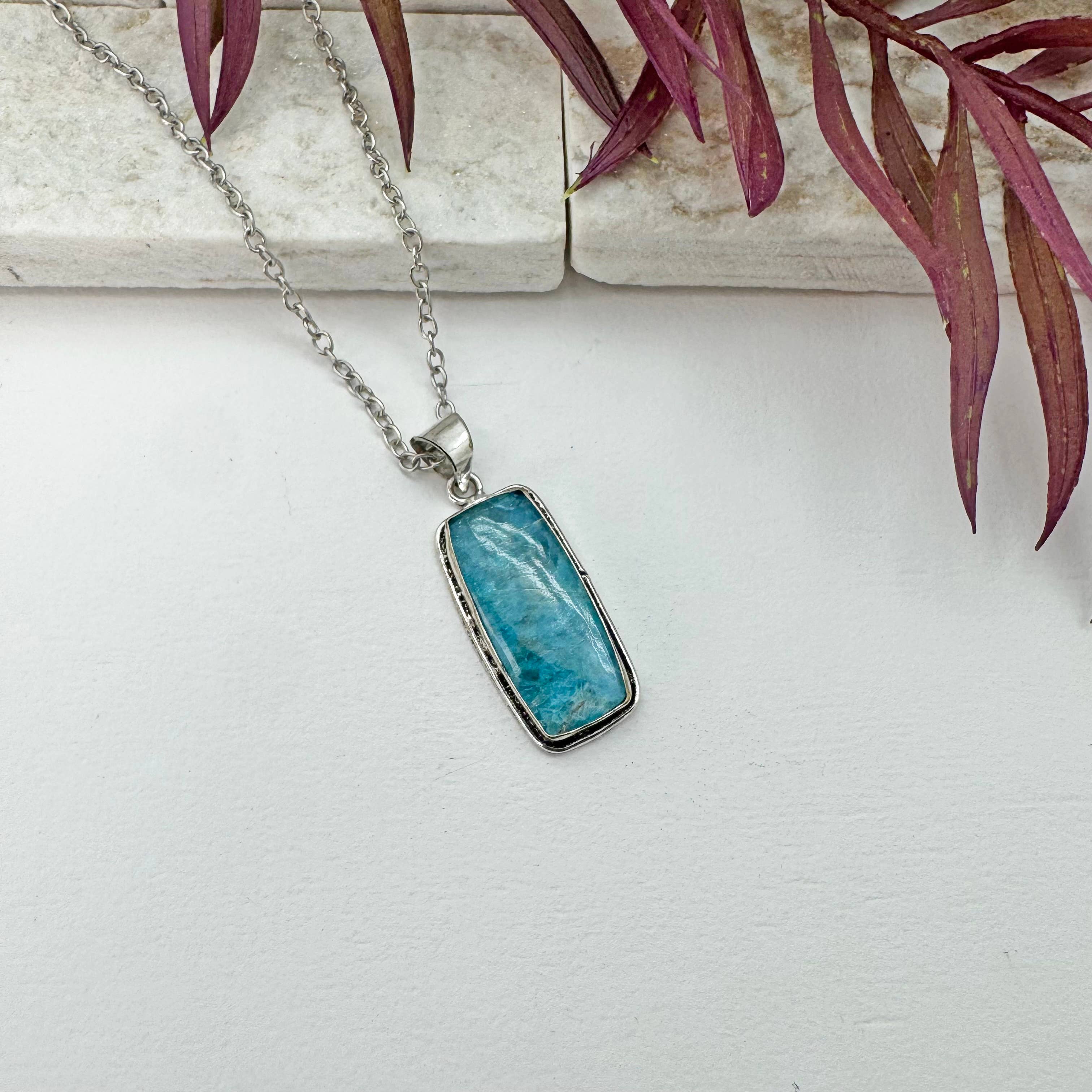 Handcrafted Semiprecious Stone Necklace - Apatite