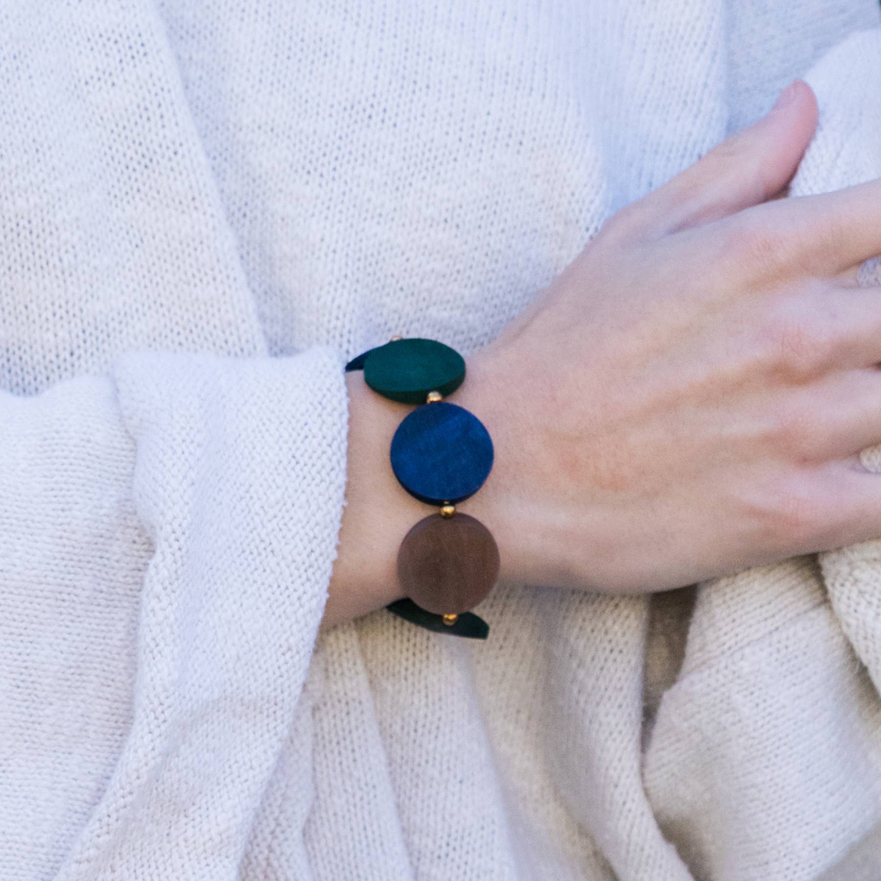 Omala Misty Greens Collection Circle Beads Elastic Bracelet