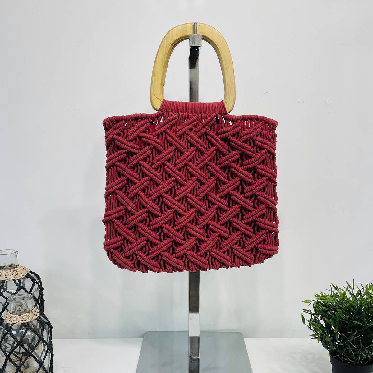 Terra Bag - Cotton macrame bag with wood handles - Rust