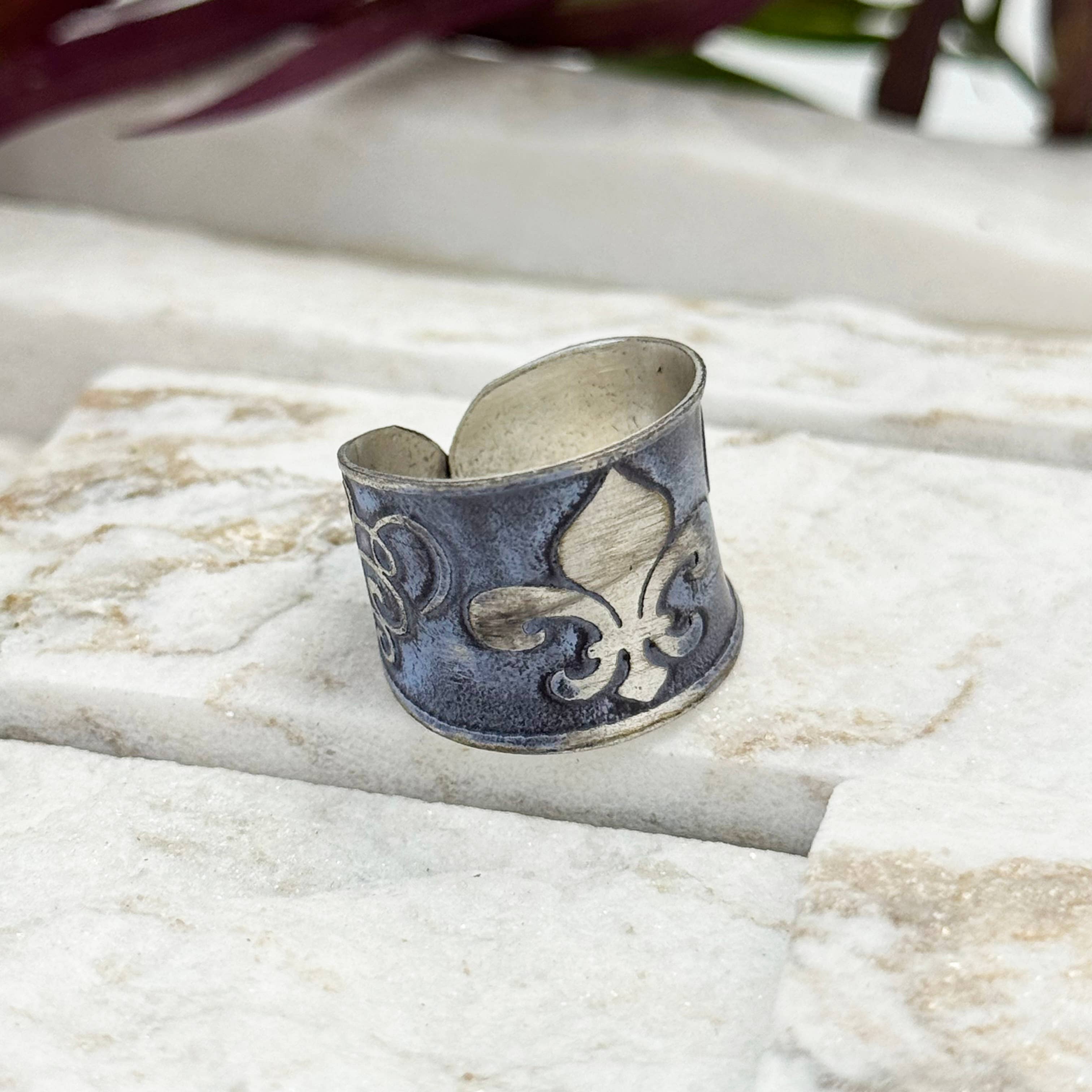 Handcrafted Silver Patina Fleur-de-lis Ring