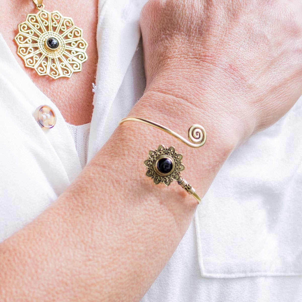 Tanvi Collection Bangle Bracelet - Gold with Black Onyx