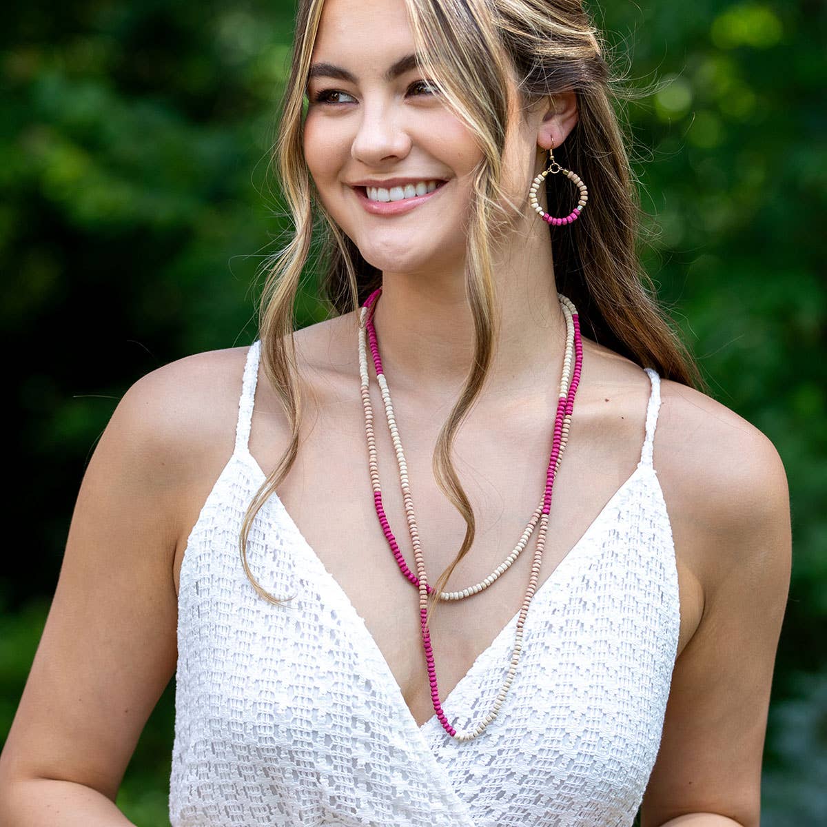 Prismatic Hues Necklace - Peach, Fuchsia, White