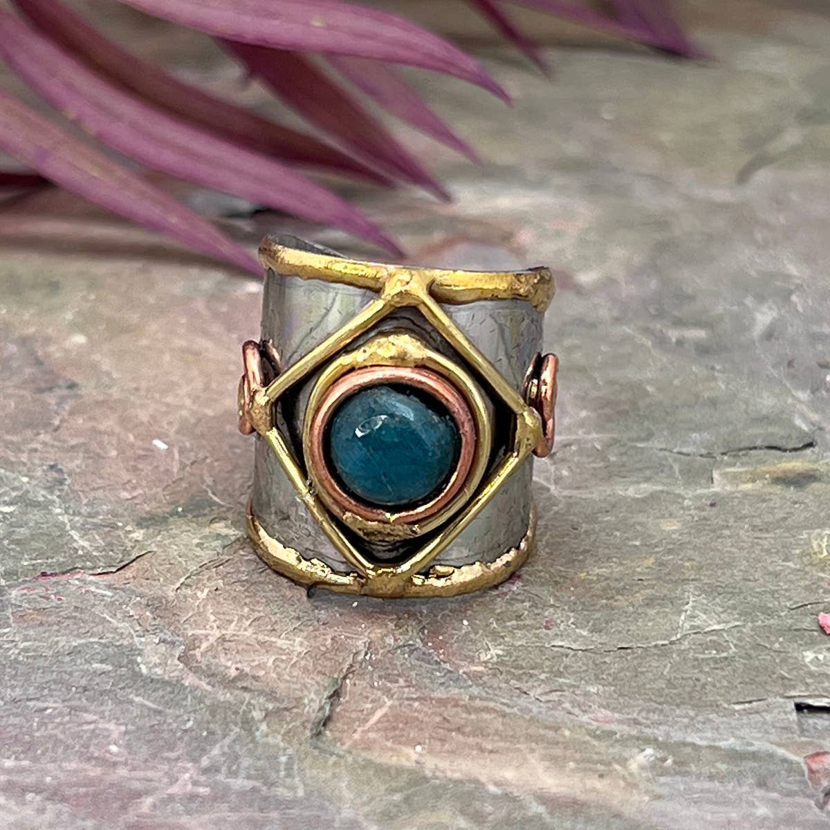 12 Mixed Metal Cuff Rings with Small Stone & Display