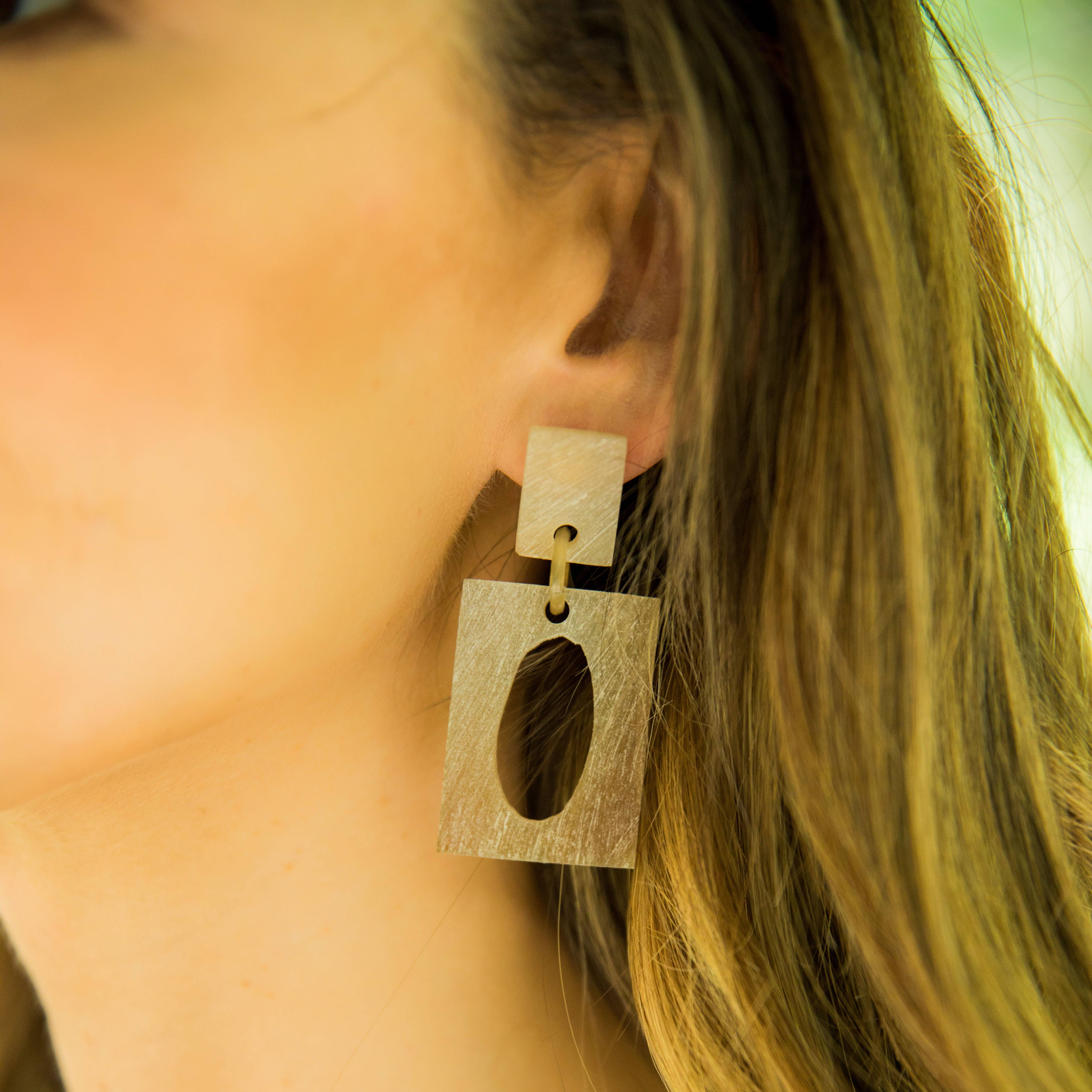 Omala 24 Assorted Earrings Without Display