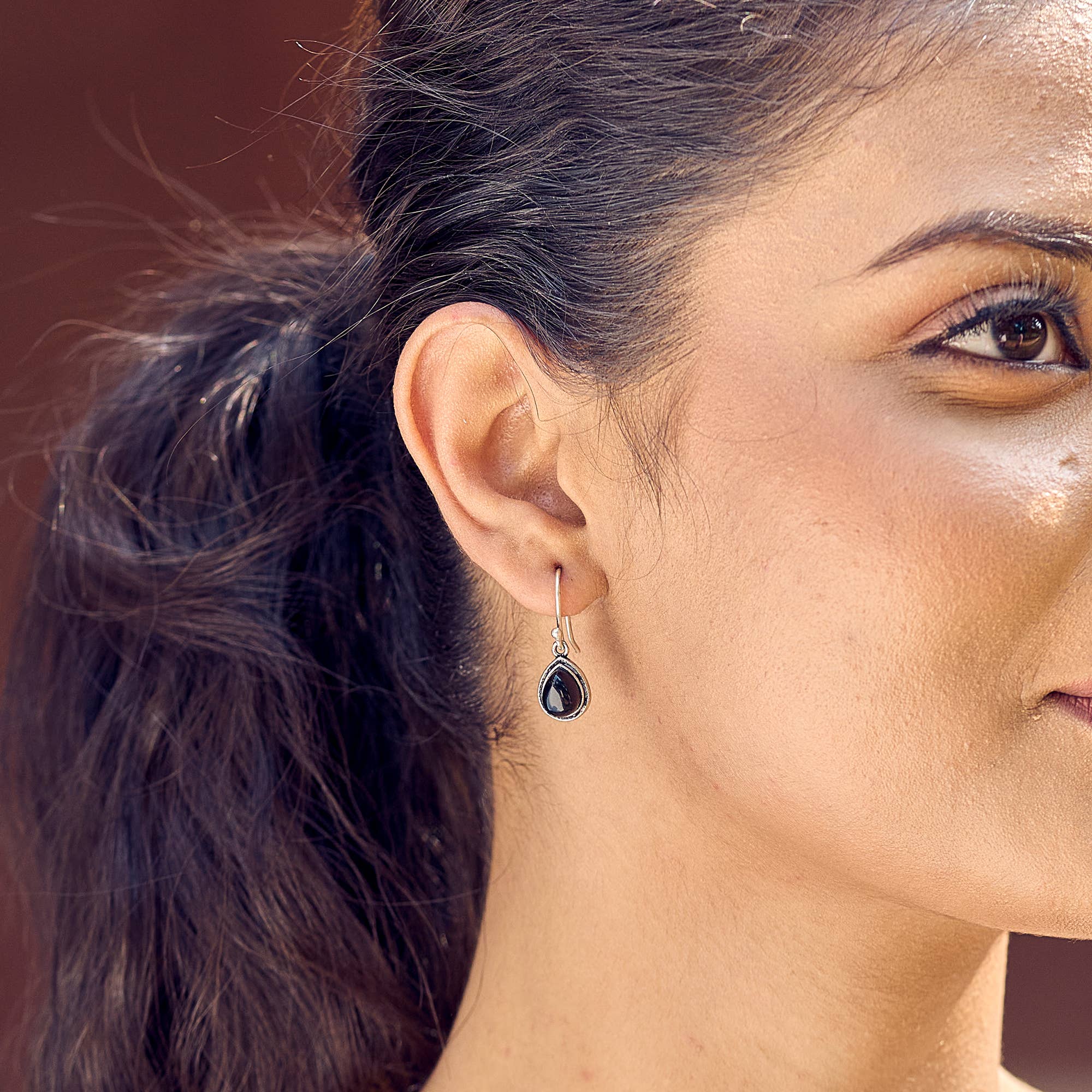 Handcrafted Semiprecious Small Stone Earrings - Garnet