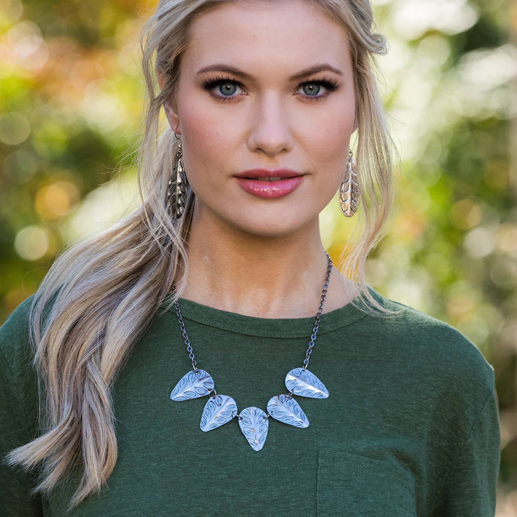 Kashi Antique Silver Embossed Necklace - Leafy Teardrops