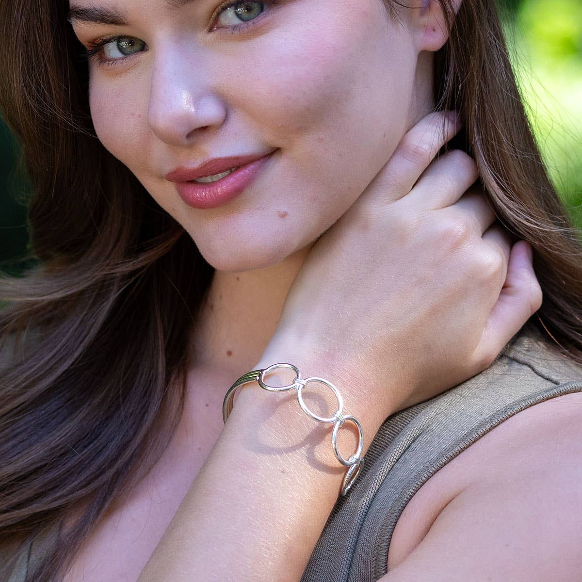 Handcrafted  Bold Circle Link Silver Cuff Bracelet