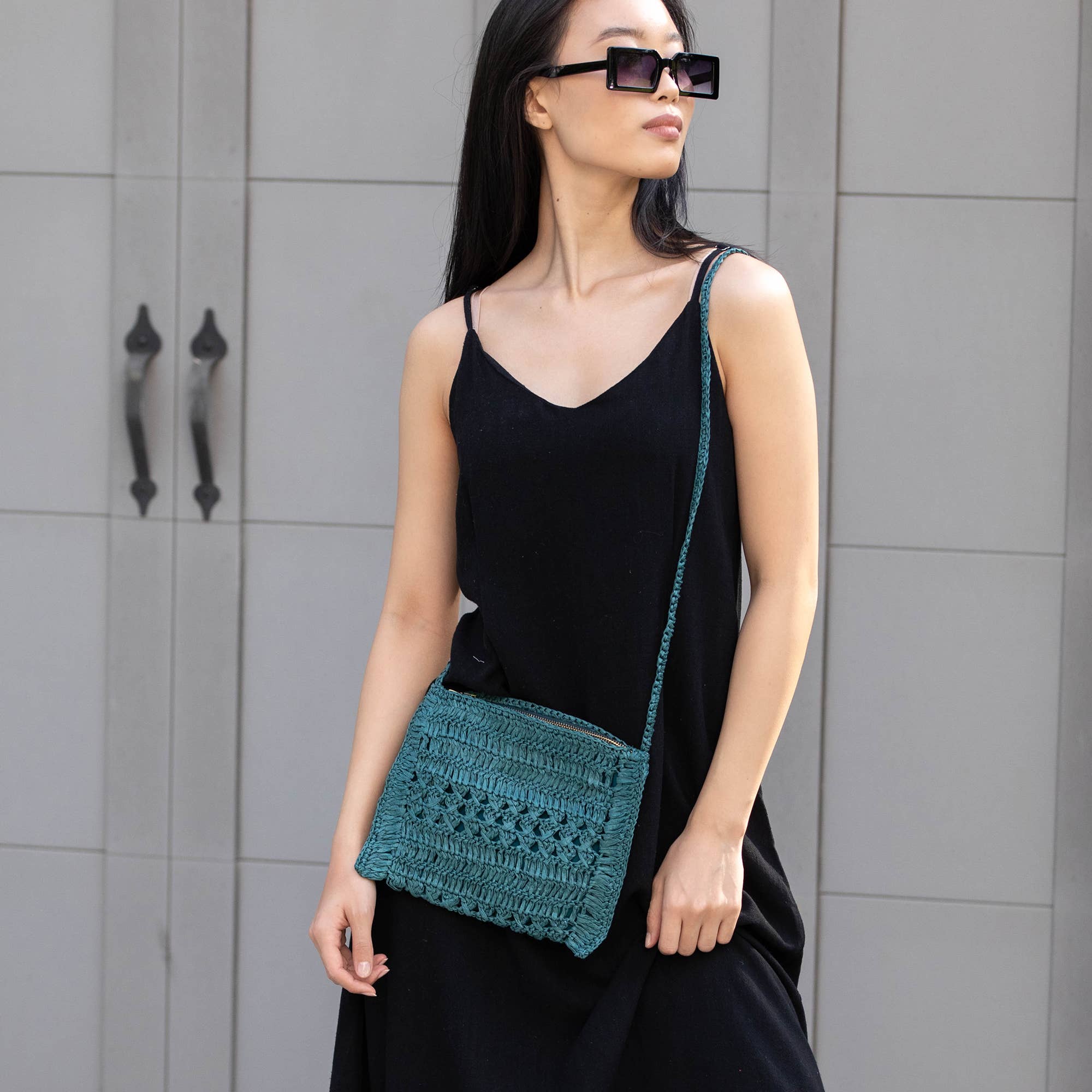 Lola Bag - Crossbody Pouch with Zipper - Midnight Blue