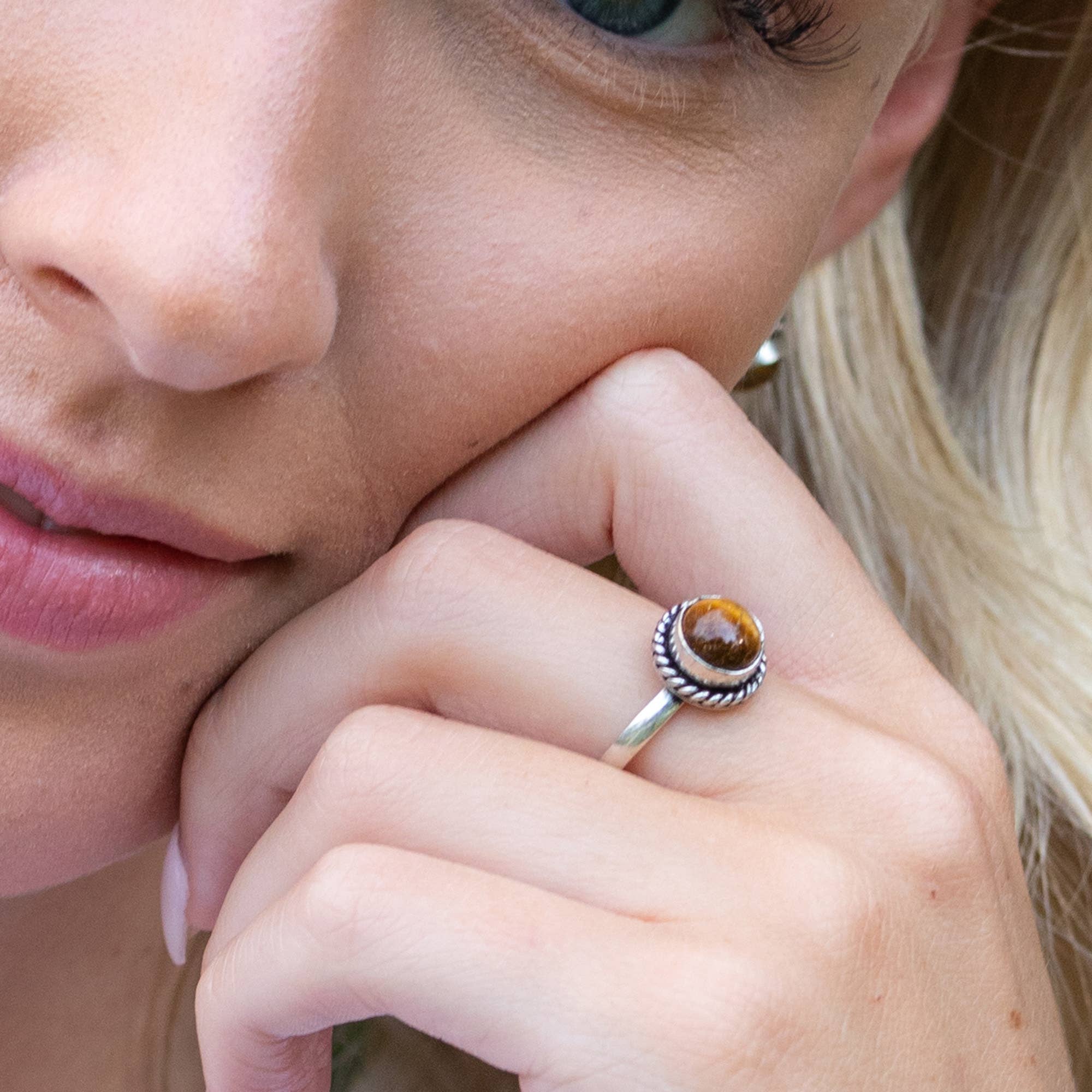 Kashi Semiprecious Stones Small Jewelry Spinner Prepack