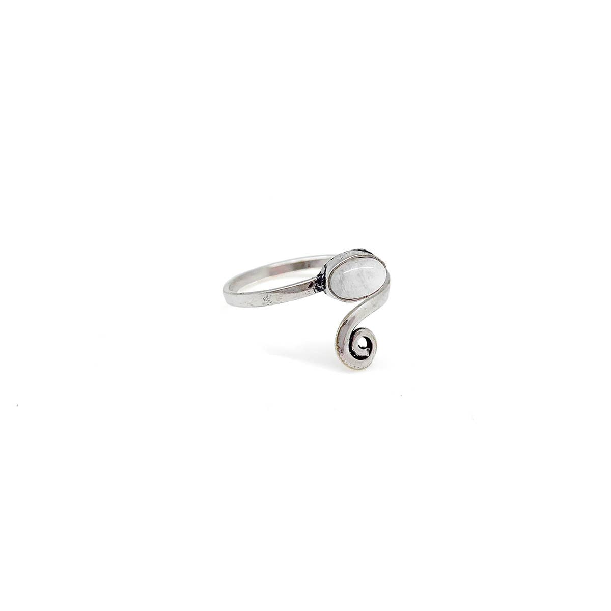 Tanvi Collection Ring - Silver Oval With Moonstone