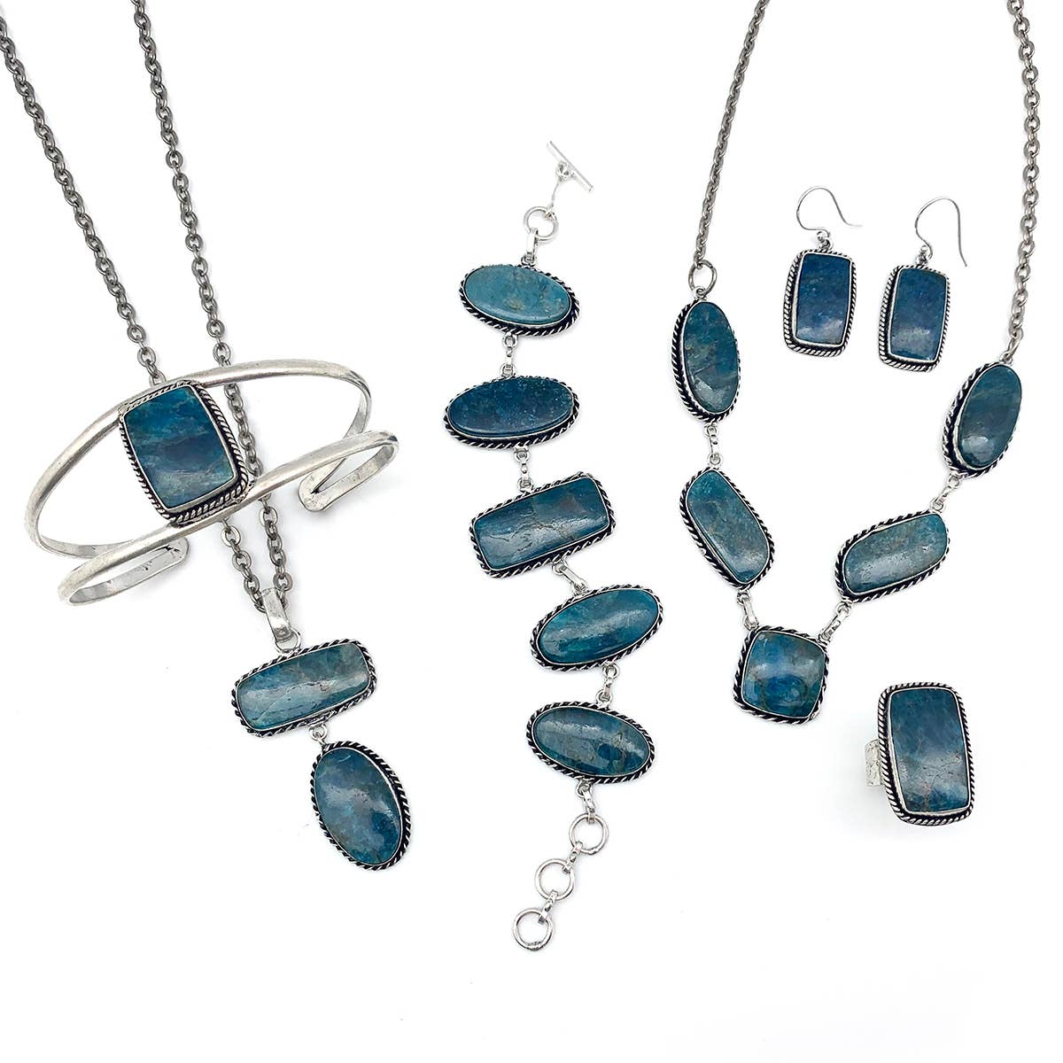 Handcrafted Kashi Semiprecious Stone Bib Necklace - Apatite